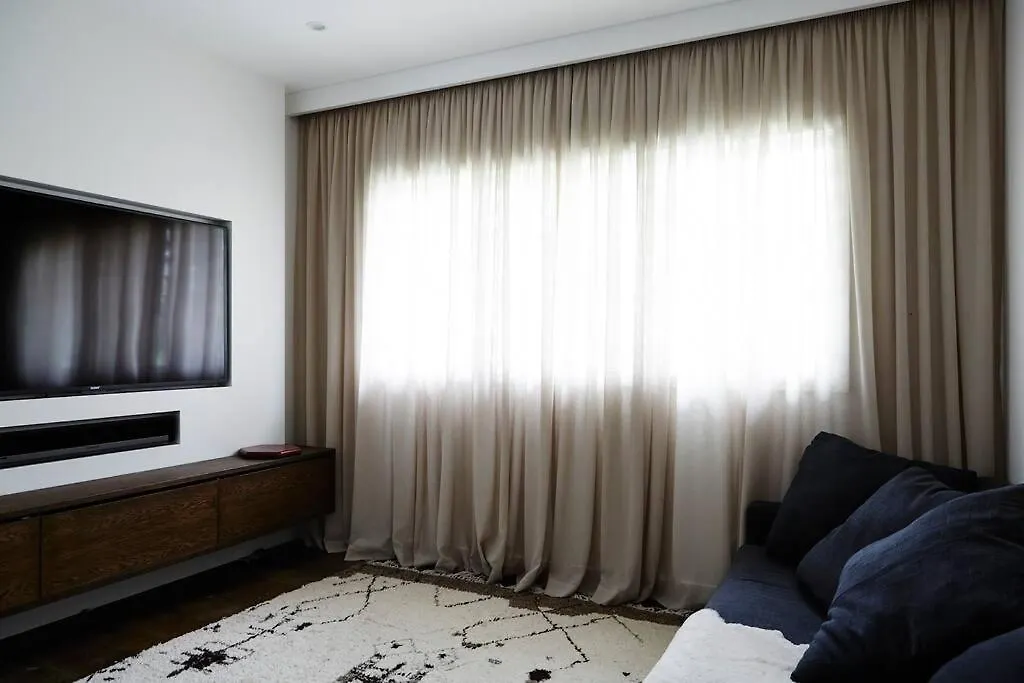 Magnolia House Byron Bay Villa