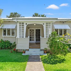 21 Carlyle Street - Holiday home